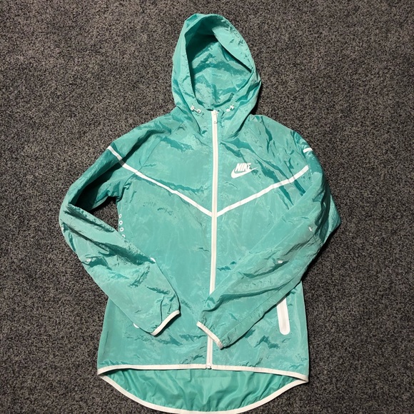 NIKE Windbreaker Women’s Jacket Green Small EUC - Picture 2 of 10